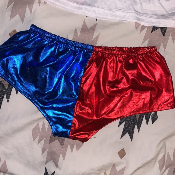 Harley Quinn costume - Picture 7 of 7